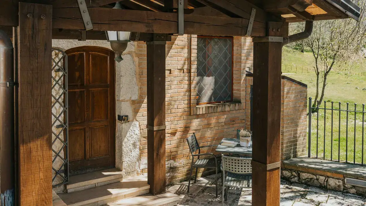 Guest cottage entrance