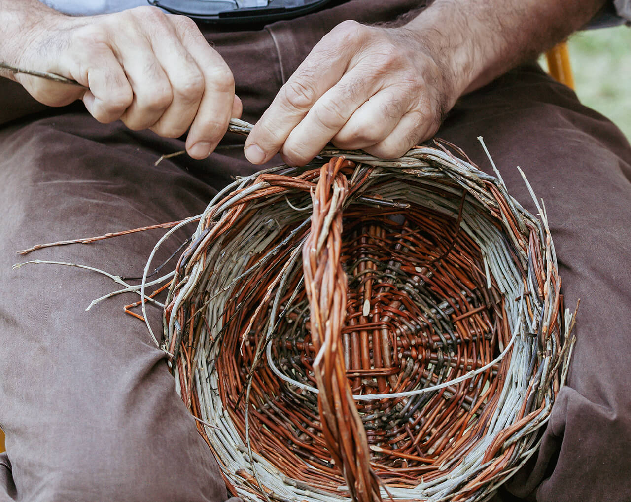 Artisan basket weaving — traditional technique